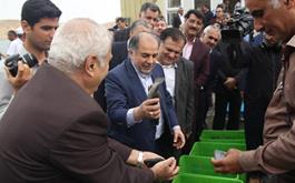اولین صید محصول پروژه پرورش ماهی در قفس استان بوشهر با حضور مدیرعامل بانک کشاورزی     