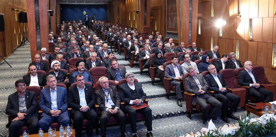 برگزاری هم اندیشی مدیران بانک در مشهد مقدس
