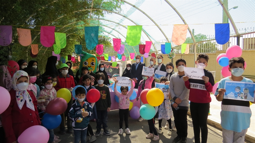 بازدید کودکان از نمایشگاه کودک و نوجوان در سمنان