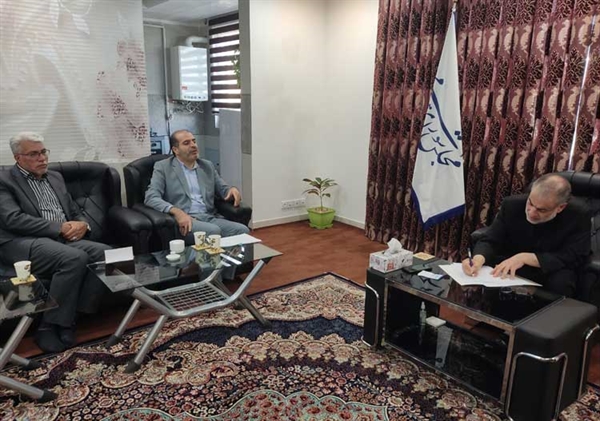 دیدار مدیر شعب بانک کشاورزی استان مرکزی با نماینده مردم شازند در مجلس شورای اسلامی